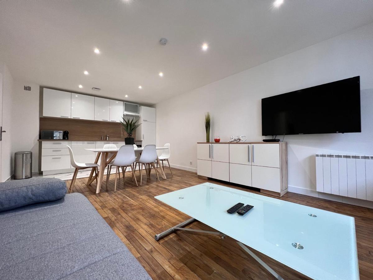 Sens - Appartement Proche Gare Et Centre Ville - Wifi Fibre - Check In Autonome - Bel Espace De Vie - Smart Tv Esterno foto